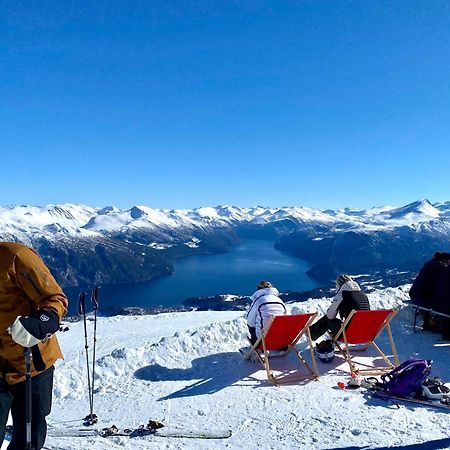 Central Mountain Penthouse Getaway, Strandafjellet Διαμέρισμα Stranda  Εξωτερικό φωτογραφία